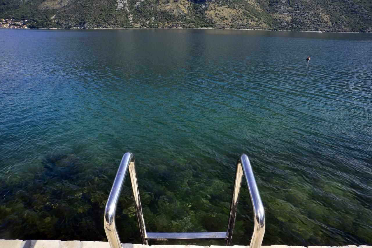A Hundred Olive Trees Apartments Kotor Dış mekan fotoğraf
